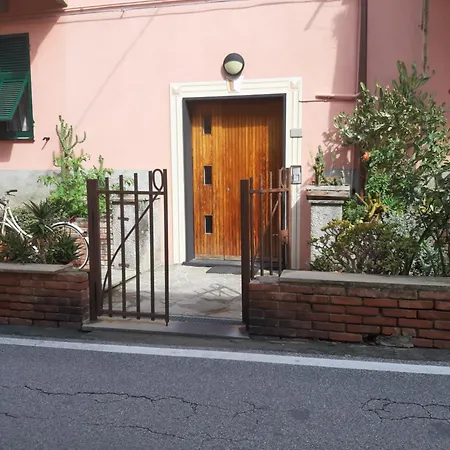 Fabienne Bed & Breakfast 3*