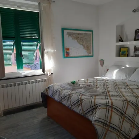 Fabienne 3* Bonassola