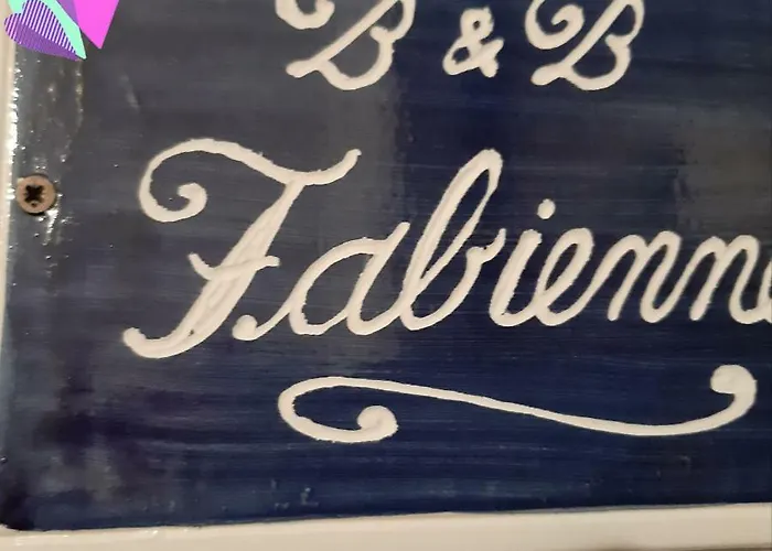 Alojamento de Acomodação e Pequeno-almoço Fabienne 3*